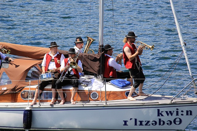 国羽队将继 国羽队将继